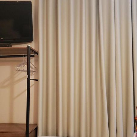 Suites Ambiente Familiar -Prox Do Thermas Águas de São Pedro Ruang foto