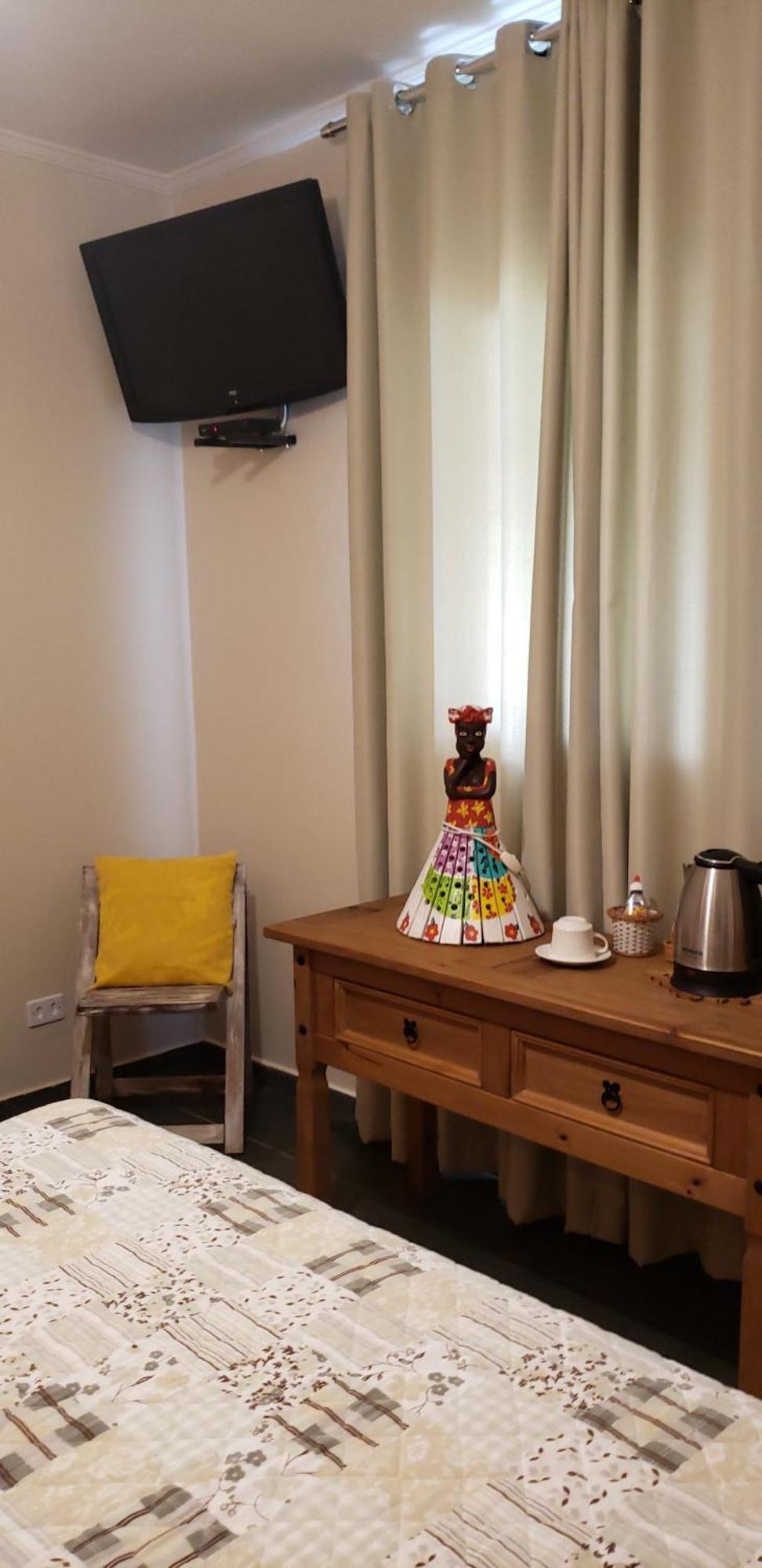 Suites Ambiente Familiar -Prox Do Thermas Águas de São Pedro Ruang foto